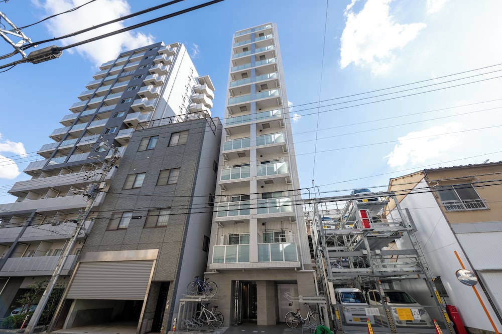 LIVCITY KINSHICHO