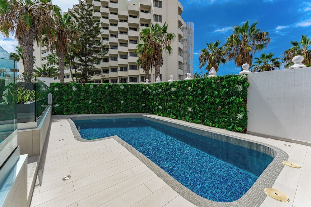 BAL Apartments - Adults Only