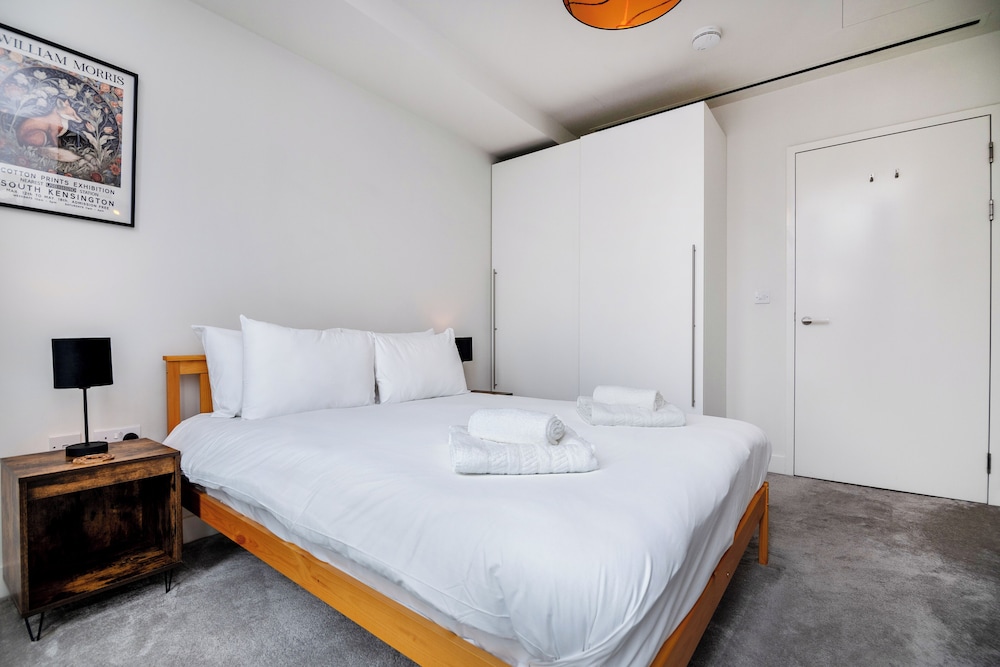 Chic & Stylish 2Bed in Heart of London