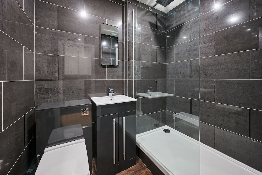 Host Stay Deluxe Studio for Two Sevenstay Apartments