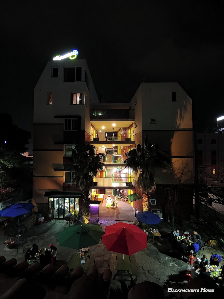Backpacker's Home 42