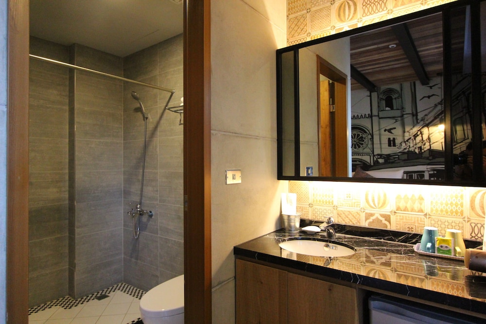 Hido Hotel II