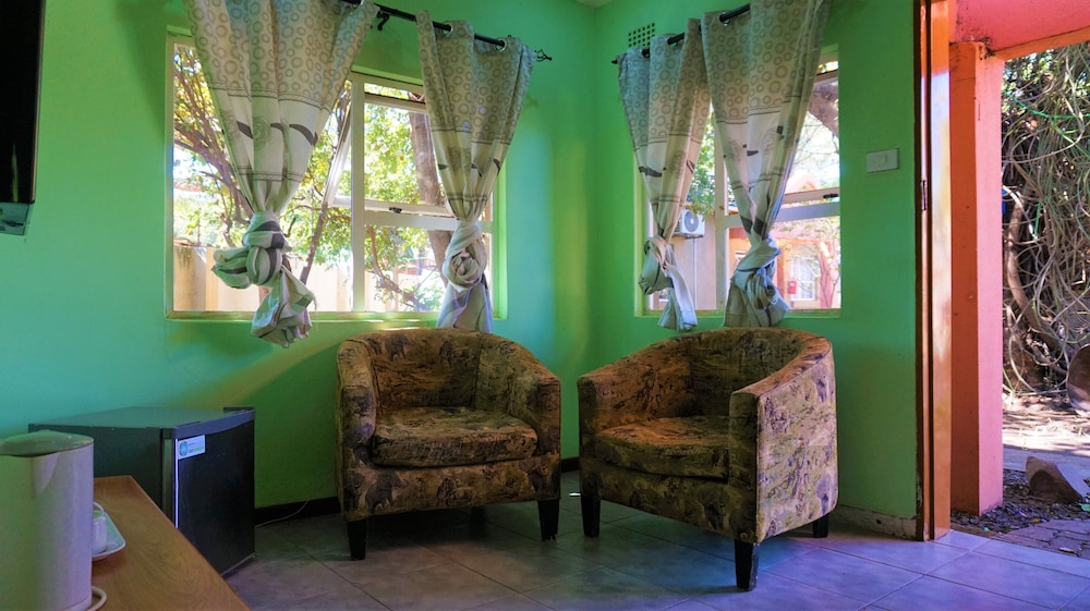 Tasha Lodge and Tours