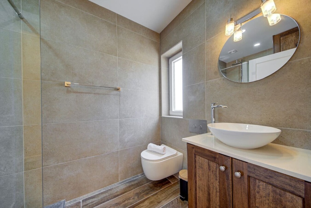 Stylish Gozo Penthouse Spacious and Quiet Terrace