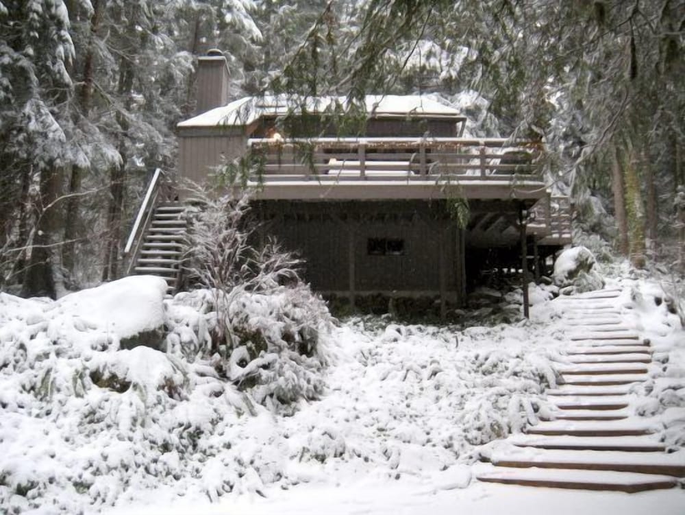 26sl - Hot Tub - Bbq - Game Room - Sleeps 8 3 Bedroom Home by RedAwning