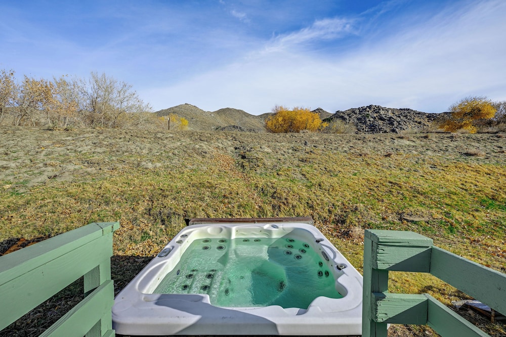 Mtn-view Weldon Home: Walk to Pacific Crest Trail