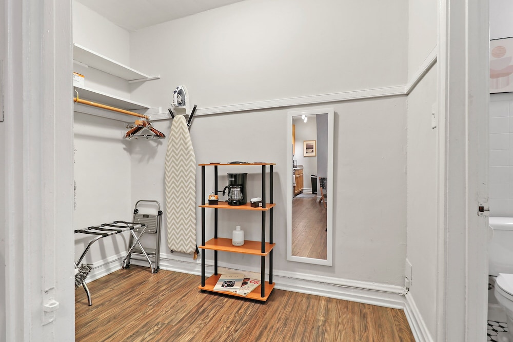 Cozy Charm Studio Apt - Kenwood 205