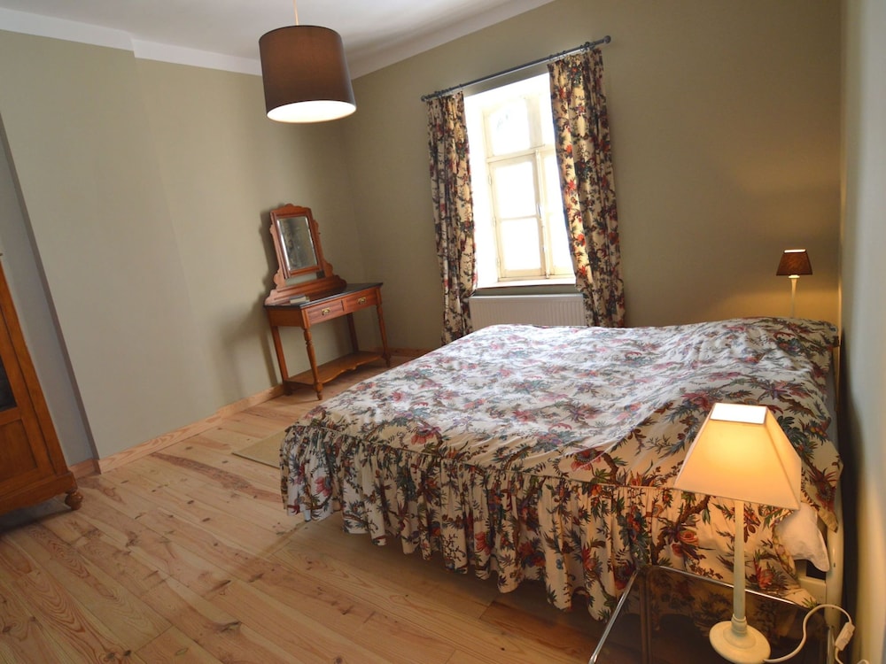 Peaceful Retreat in Roumont view 5