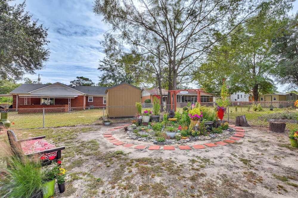 1 Mi to Fort Bragg: Family Home w/ Backyard