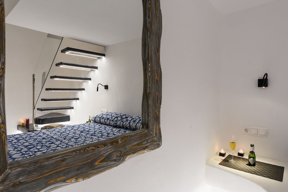 The Luna Cavern 3 with Hot Tub Ocean photo 2