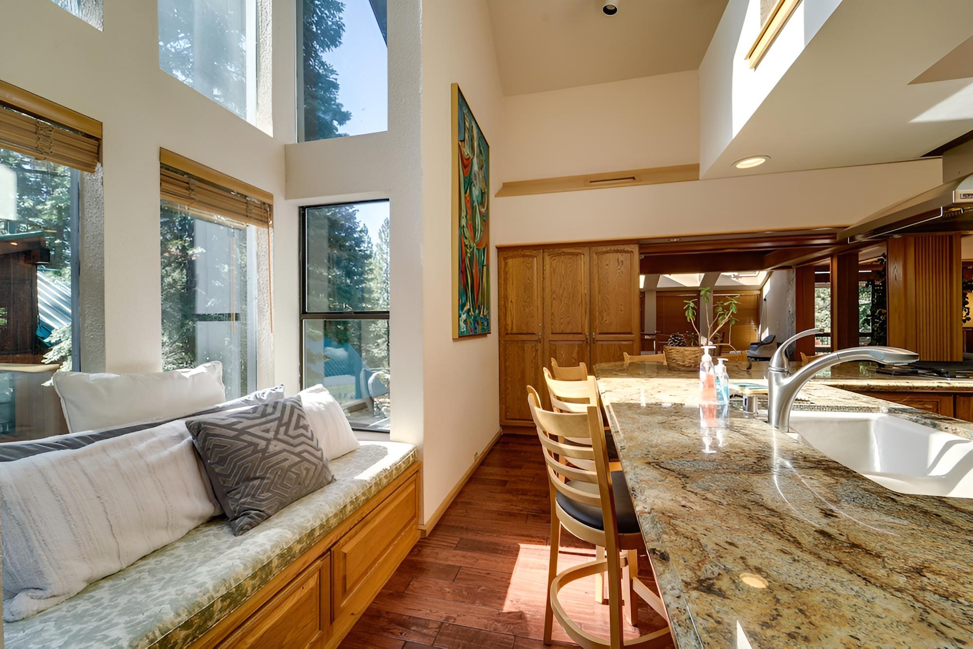 Expansive Tahoe Donner House With Hot Tub! view 2