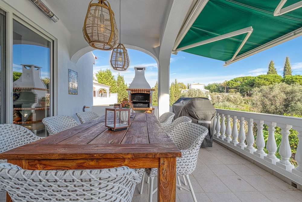 Toupeira Wonderful Well Furnished Villa