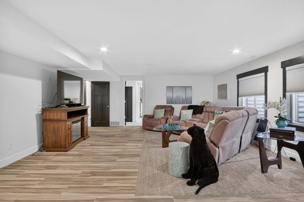 Modern 6br Home Near Park City 6 Bedroom Home