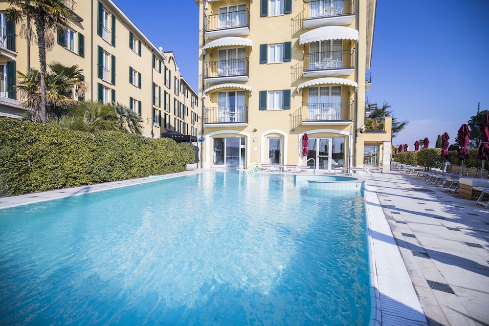 Sirmione Vacations - Hotel Sirmione e Promessi Sposi - Property Image 18
