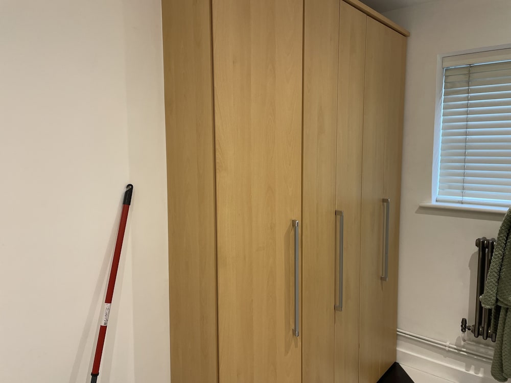 1bed Pet Friendly, Wifi, Parking - 40m to London view 5