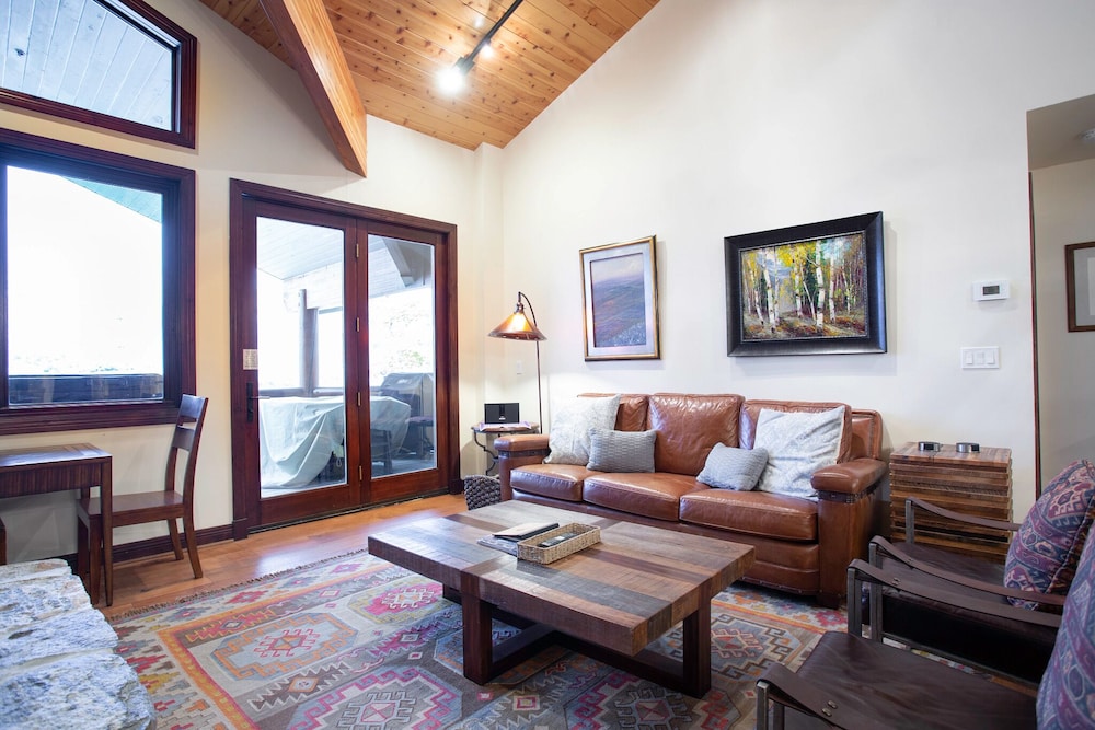 Trail's End Lodge at Deer Valley Resort - Four Bedroom Residence with Spa #505 4 Condo