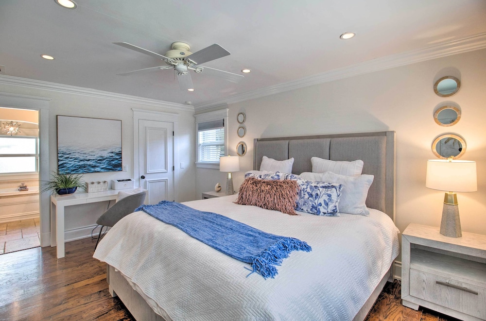 Luxury Getaway in Palm Beach Gardens! - Property Image 9