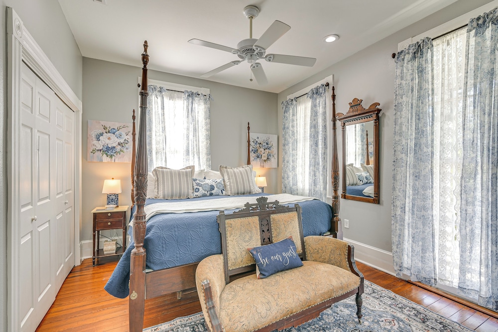 Walk to the Strand: Hideaway Haven Retreat