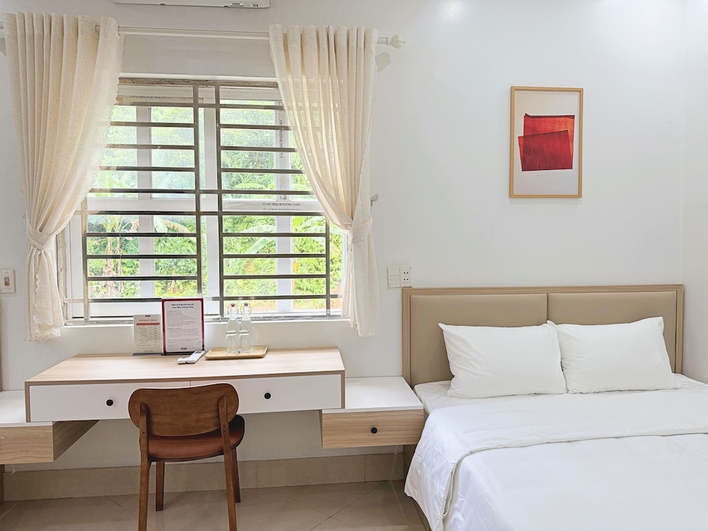 RAW Hostel - Tour & Motorbikes Rental