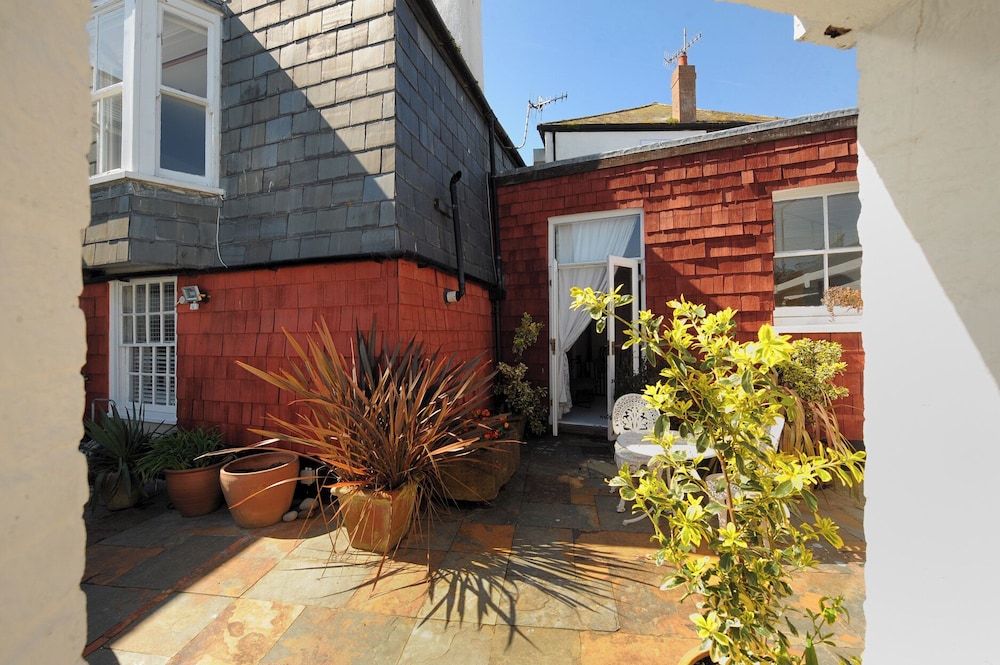 Captains House