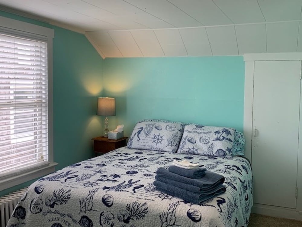 Beach Lovers Delight 3 Bedroom Cottage by RedAwning view 2
