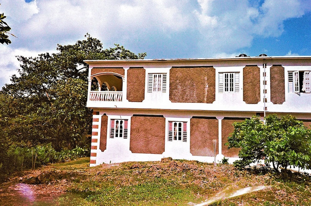 Boston Beach Guest House