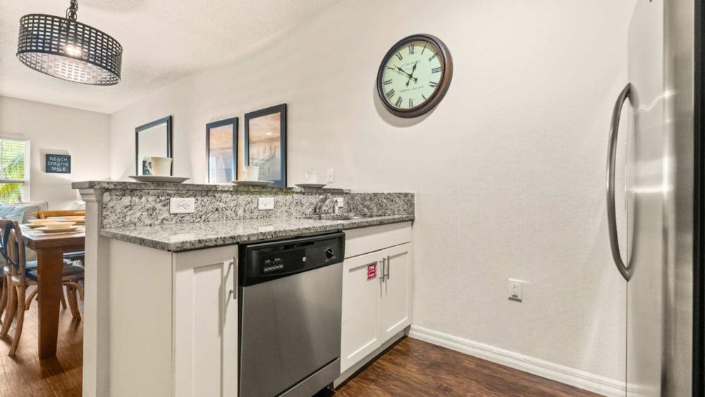 Upstay Modern 3BR Townhome w Pool Near Disney