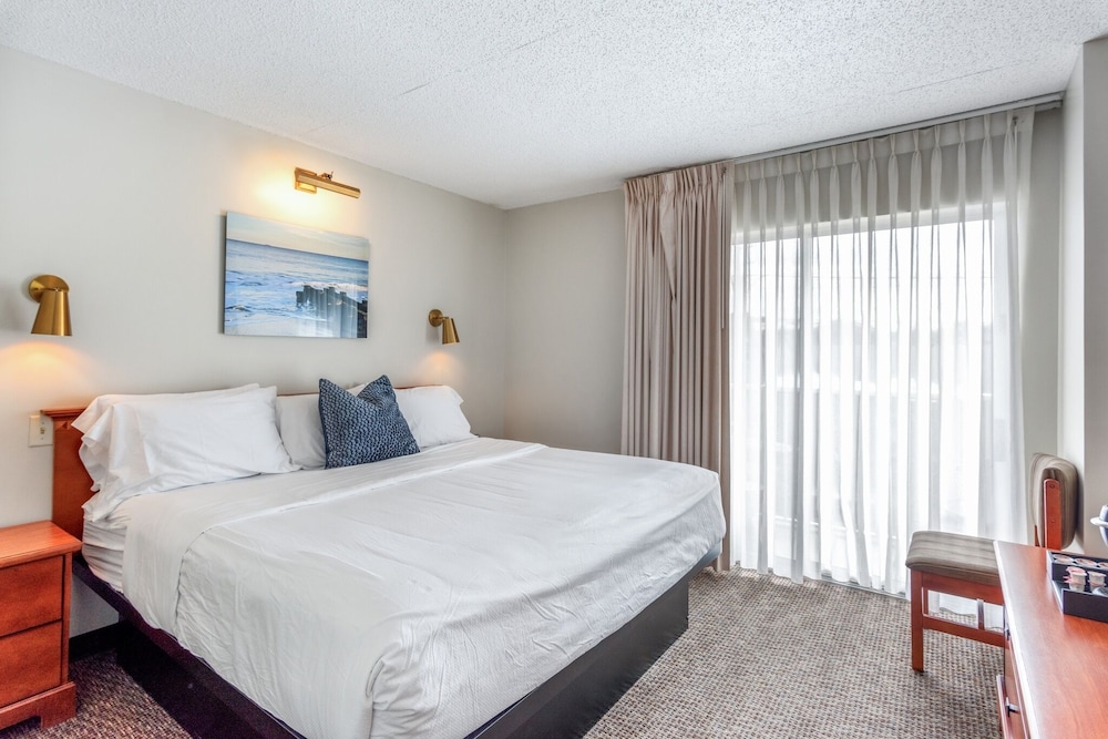 Rehoboth Beach Vacations - Cape Suites Room 3 - Free Parking! 2 Bedroom Hotel Room by RedAwning - Property Image 17