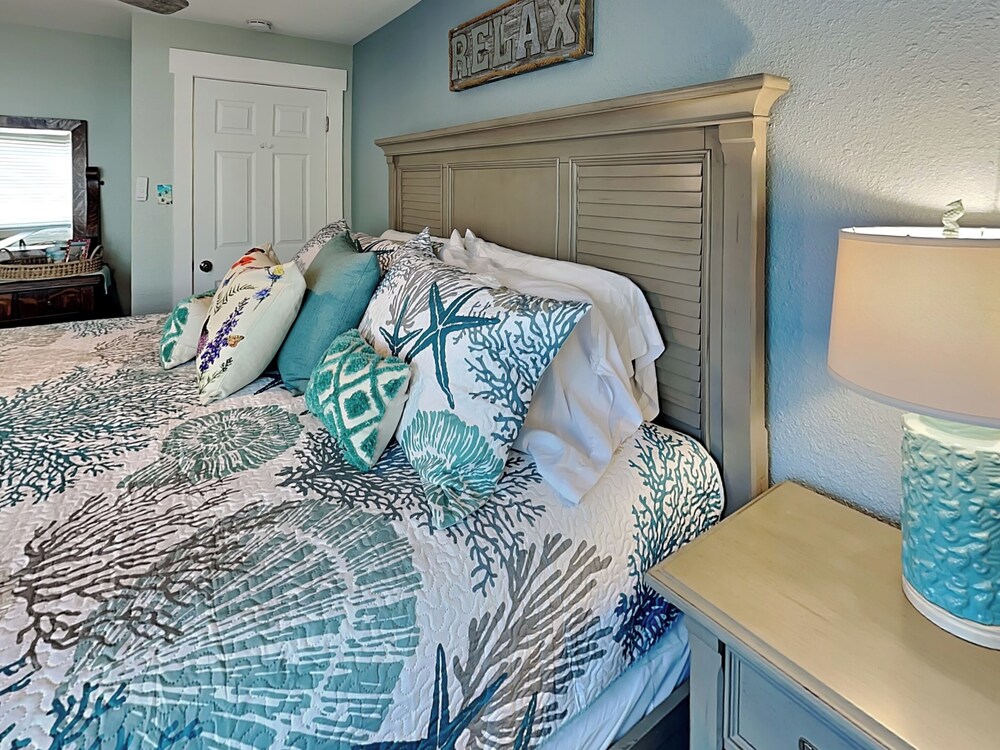 Sunday Villas Sunday Funday by Silver Sands Vacation Rentals