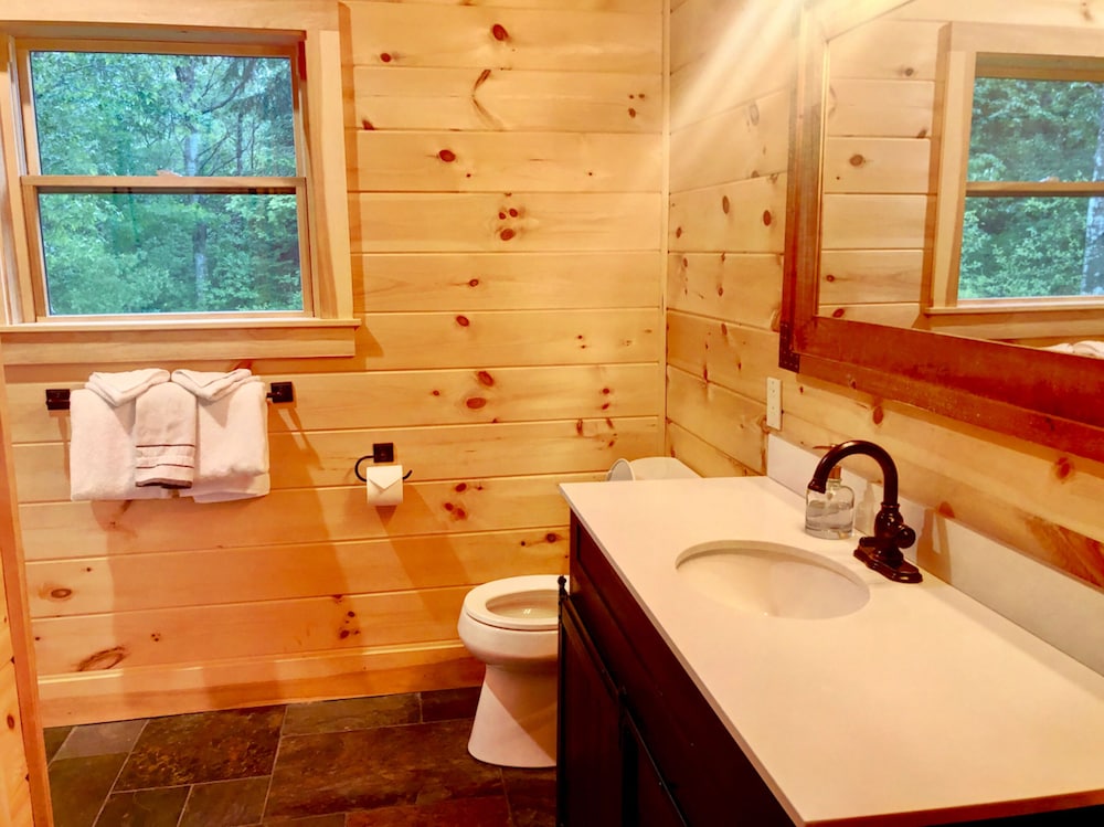 Moose Lodge and Cabins by Bretton Woods Vacations