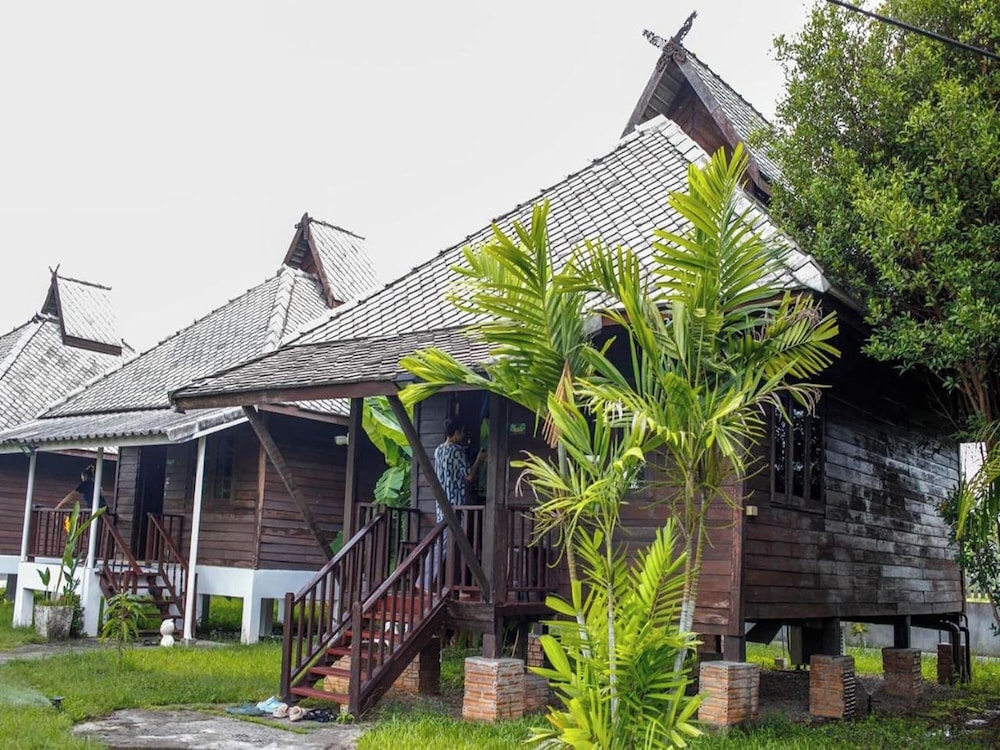 The Forest Hill Cafe & Homestay