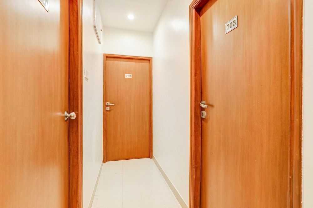 Blissful Stays at Ramdaspeth Downtown