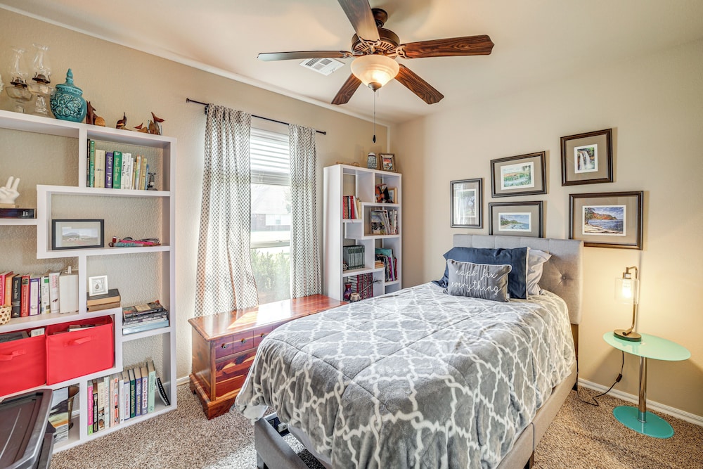 Tulsa Area Retreat w/ Trail Access + Private Patio