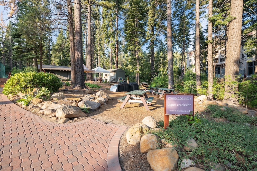 Wolfe by Avantstay 5mins Northstar w Hot Tub Fireplace 2 Private Decks