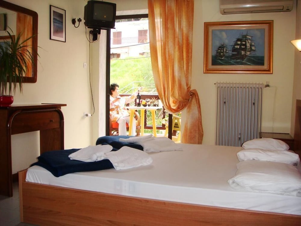 Welcome To Hotel Petunia, In Neos-marmaras,xalkidiki ,greece Twin Room 2 photo 2