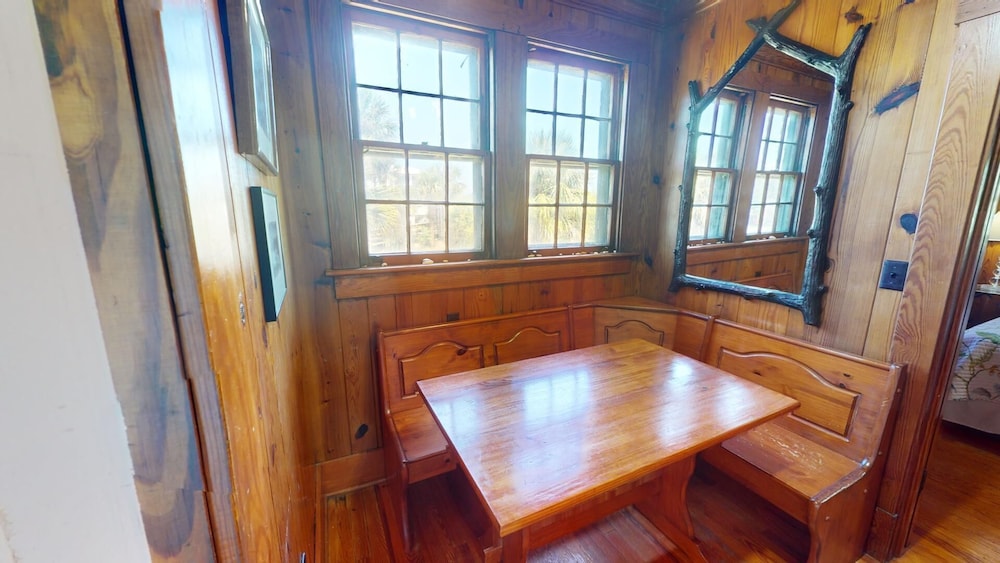 Lollipop II by Tybee Vacation Rentals