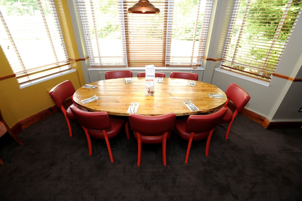 Premier Inn Lincoln - Canwick, photo 23