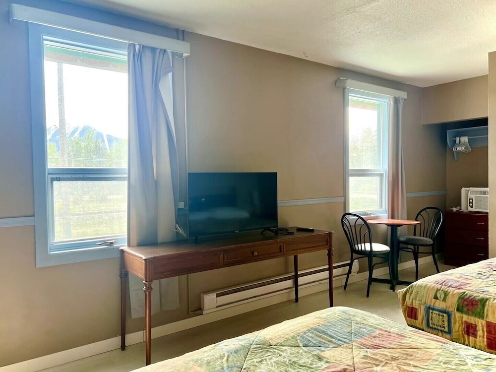 Valemount Hotel