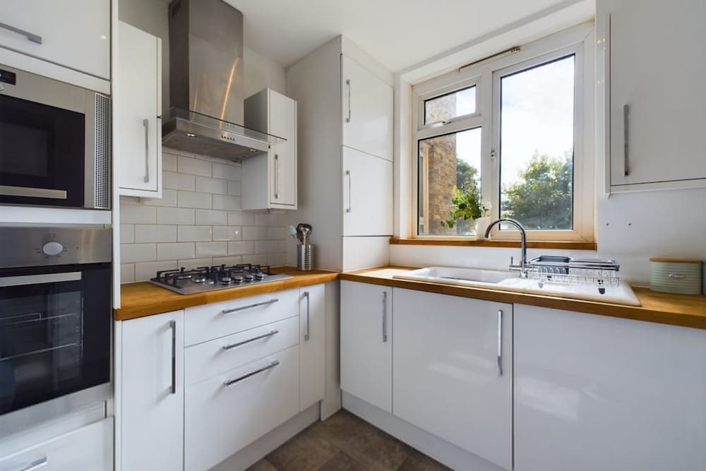 The Earl s Court Hideaway - Warm 3bdr House