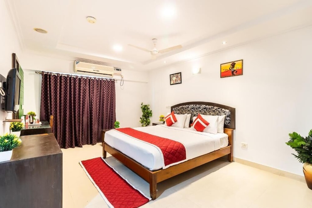 Laavish 7 Hotel