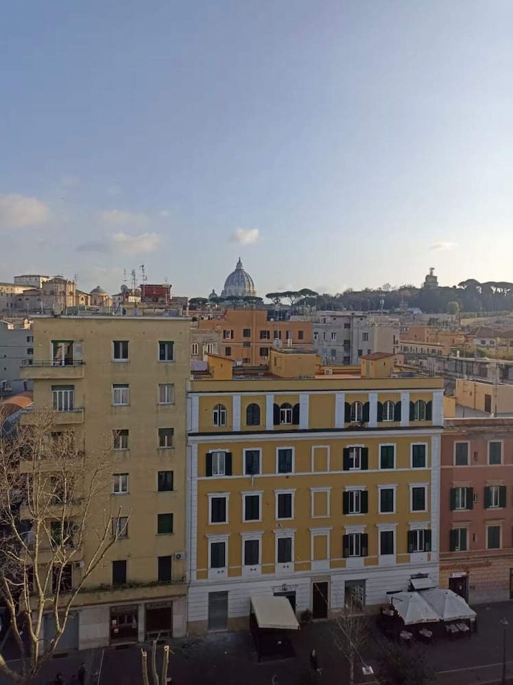 Vatican City Deluxe