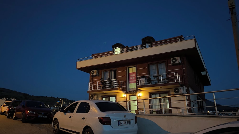SELÇUK APART