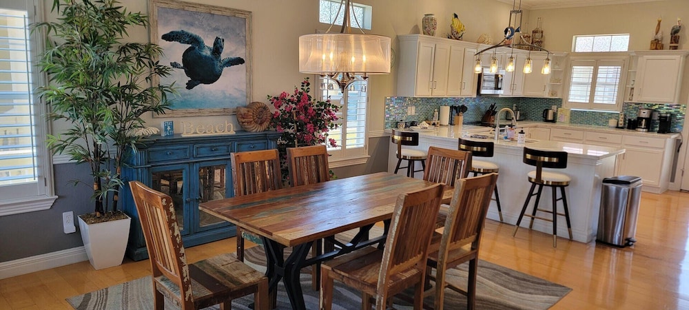 121 Snapper By The Sea 4 Bedroom Home
