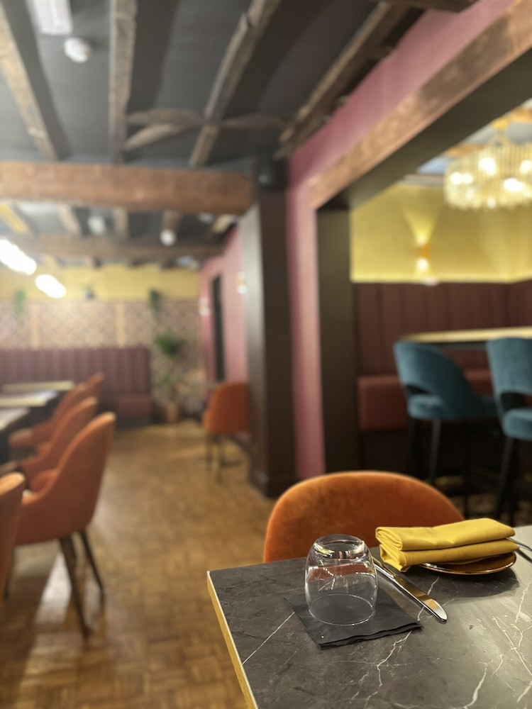 Yak & Yeti Hotel