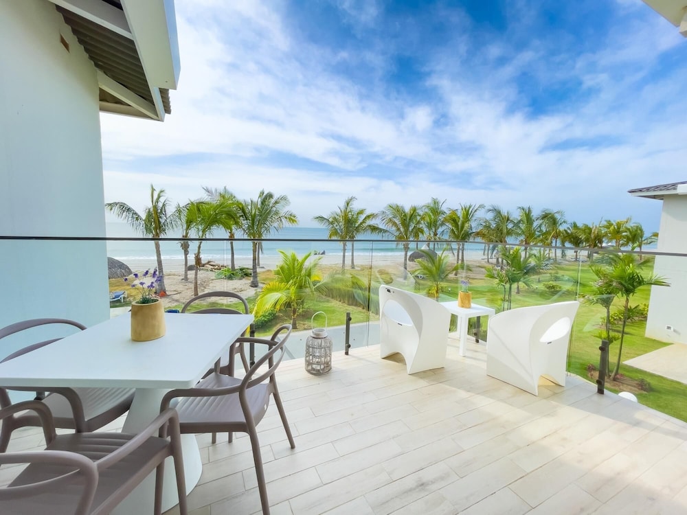 Residences C6-1c in Chame view 5