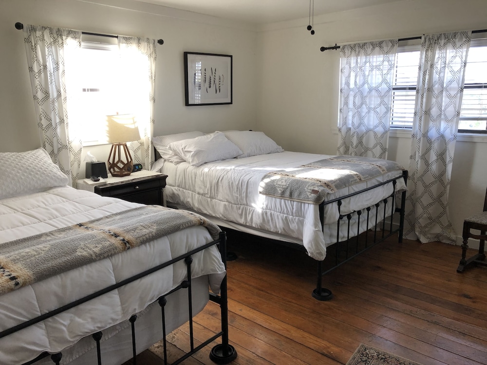Fort Davis Drug Store Hotel