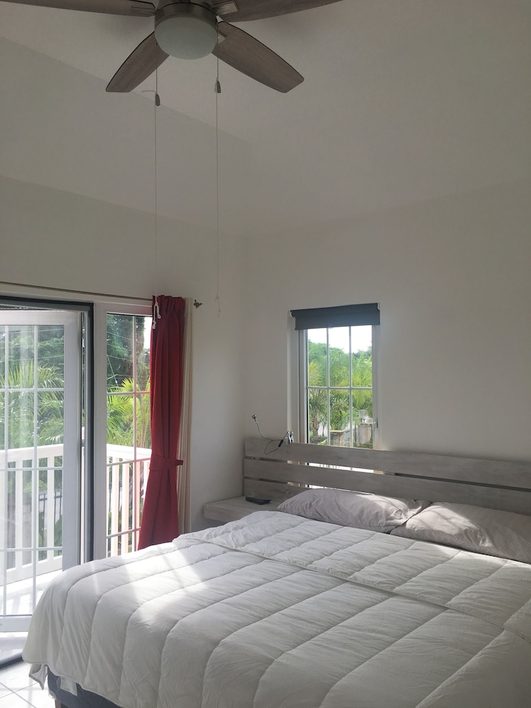 Idyllic Duplex with Ocean view 5