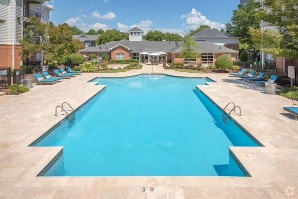 Landing Apartments Charlotte - Mallard Creek