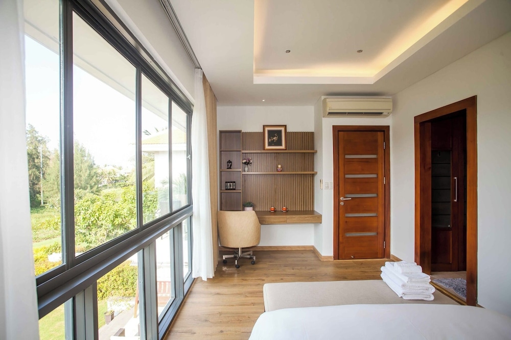Ocean Villas Beach Resort