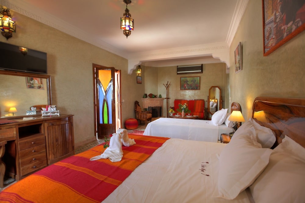 Villa Dar Mya Palmiers view 5